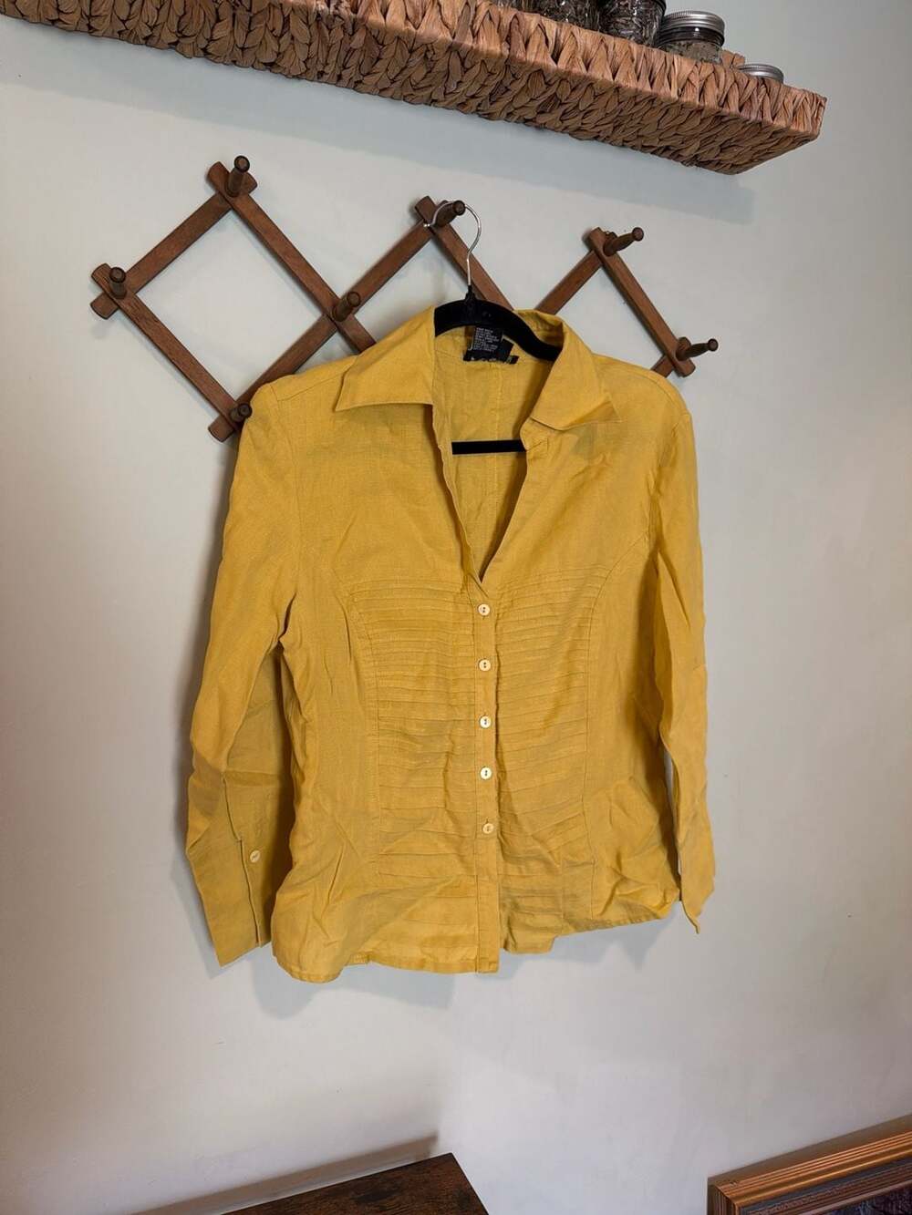 TRACY M. Yellow 100% Linen Pin-Tucked Button Down Long Sleeve Shirt Size M